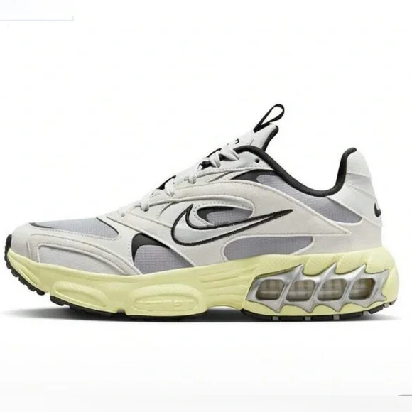 NWT - Nike Zoom Air Sneakers - Limited Edition Colors! - Picture 4 of 8